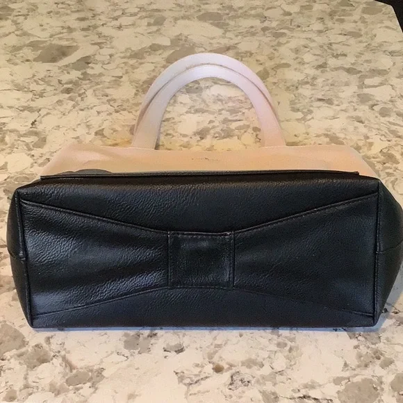 Kate Spade tote - Picture 2 of 6